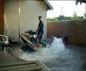 Jacuzzi Jet Ski Video