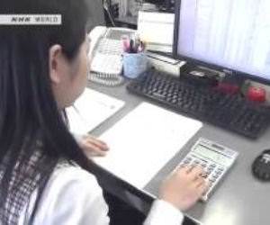 Japanese Girl Calculator Funny Video
