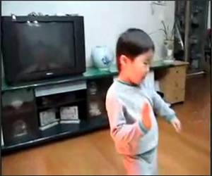 Korean BBoy Dancer Funny Video